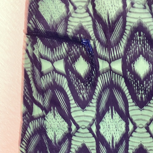 Patagonia Mens Wavefarer Board Shorts Patterned Blue and Green Men's Shorts,31 - Picture 3 of 12